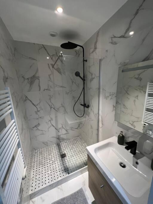 Mira - Sublime Apartment Close To Train Station Corbeil-Essonnes Exteriör bild